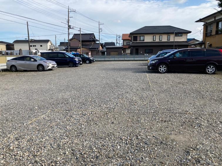 彦糸駐車場の外観・駐車場イメージ2枚目