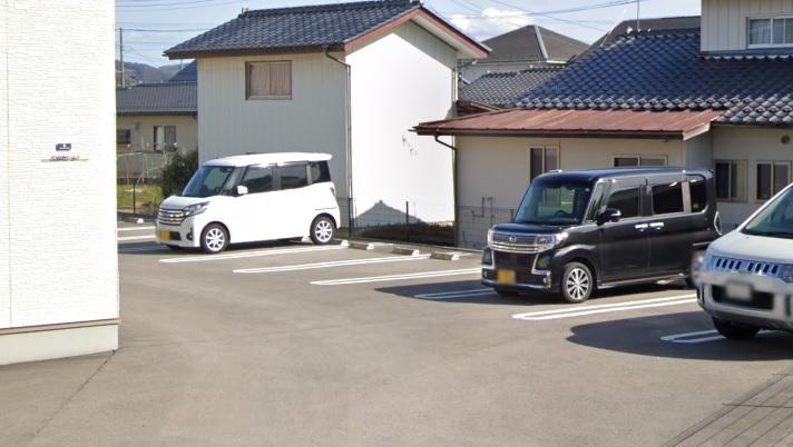 クレイノエイ(55677)の外観・駐車場イメージ1枚目