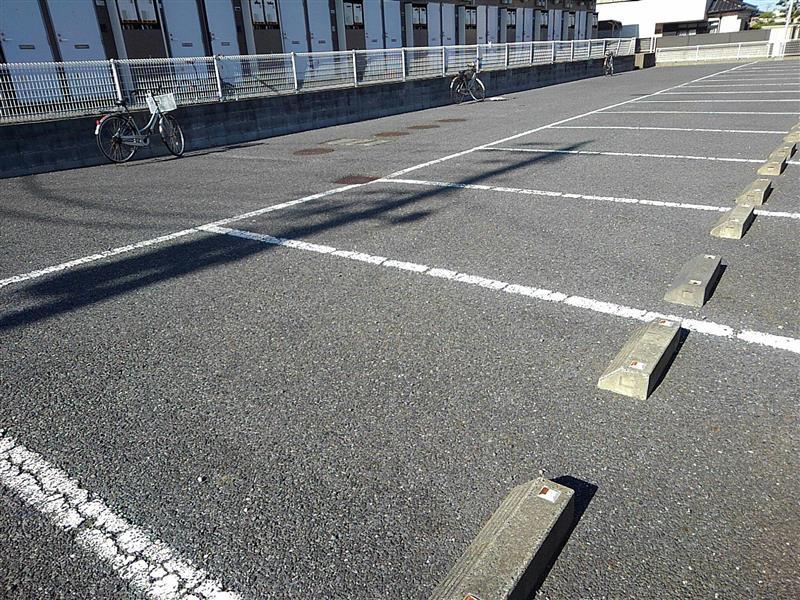 ブラントン　ハウス(21431)の外観・駐車場イメージ1枚目