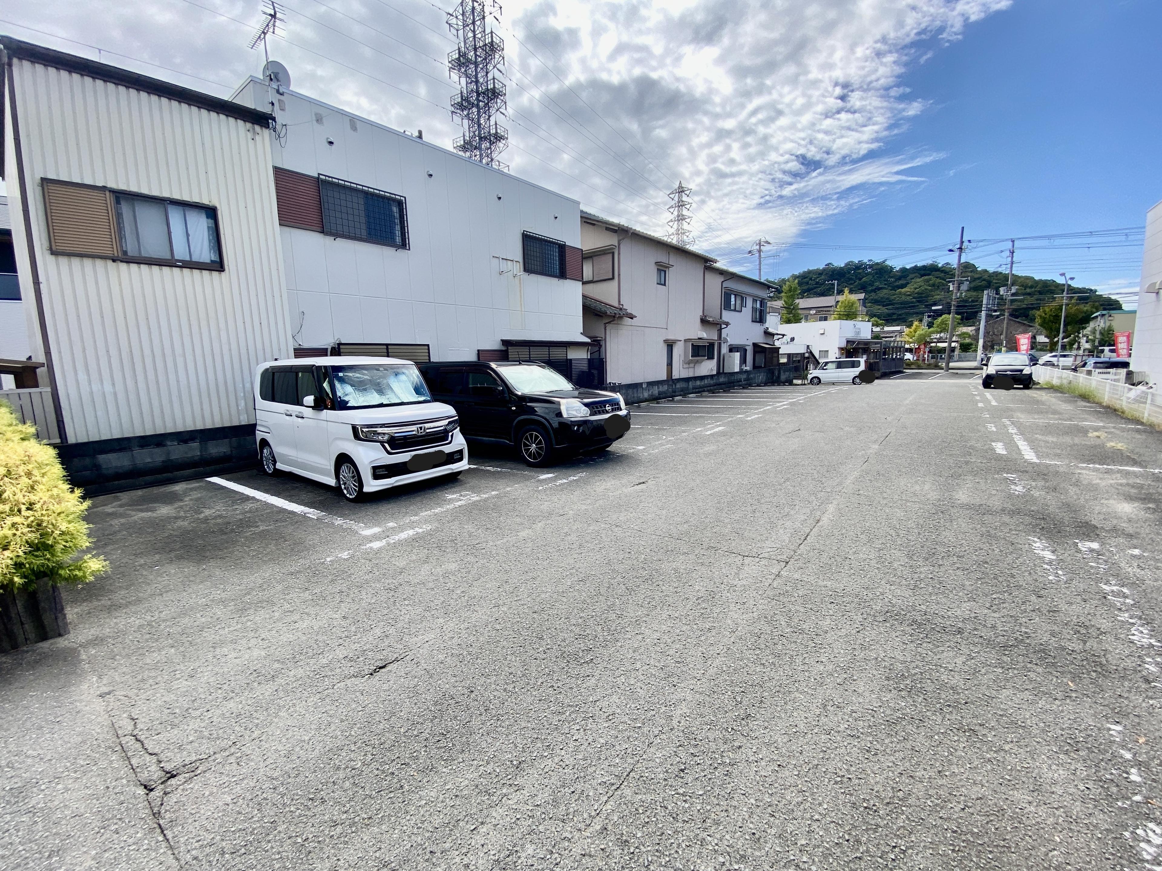 雑賀パーキングⅠの外観・駐車場イメージ2枚目