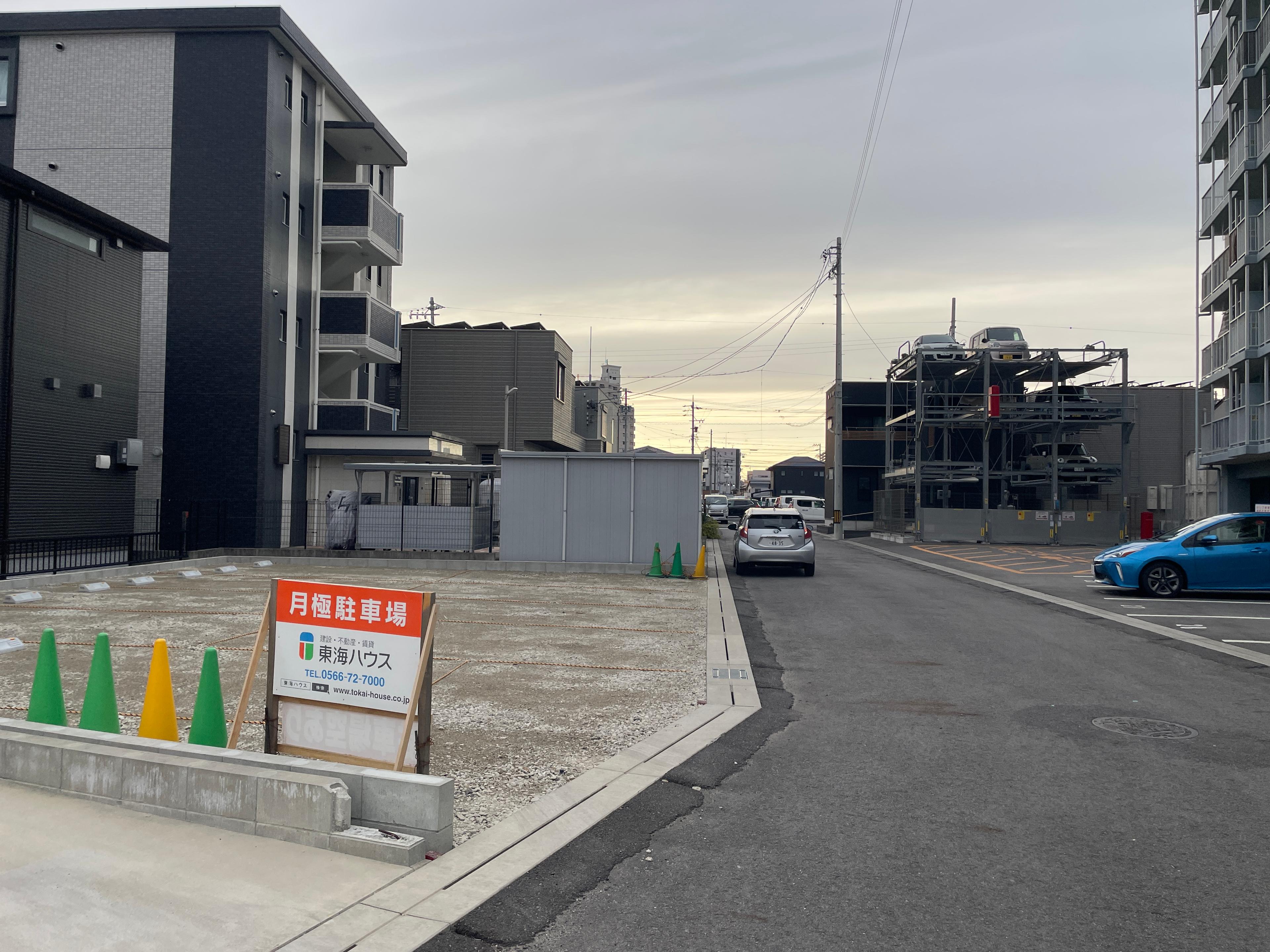 末広町駐車場  2台分（縦列）の外観・駐車場イメージ2枚目