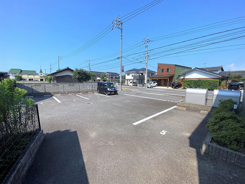 チェリオ(24575)の外観・駐車場イメージ1枚目