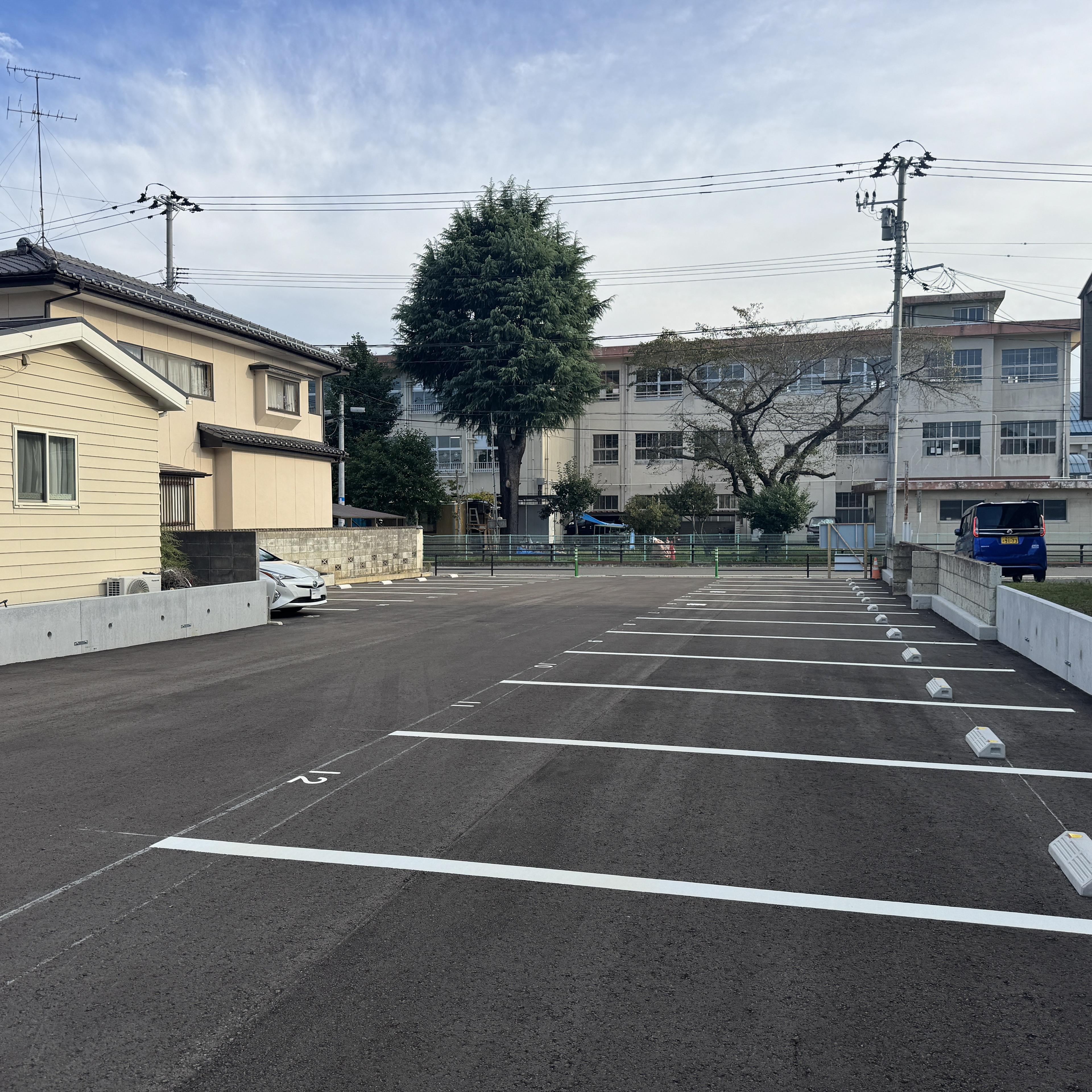 渡利八幡町パーキングの外観・駐車場イメージ3枚目