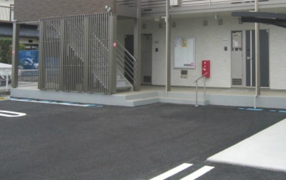 クレイノメルベーユＣ(58111)の外観・駐車場イメージ1枚目