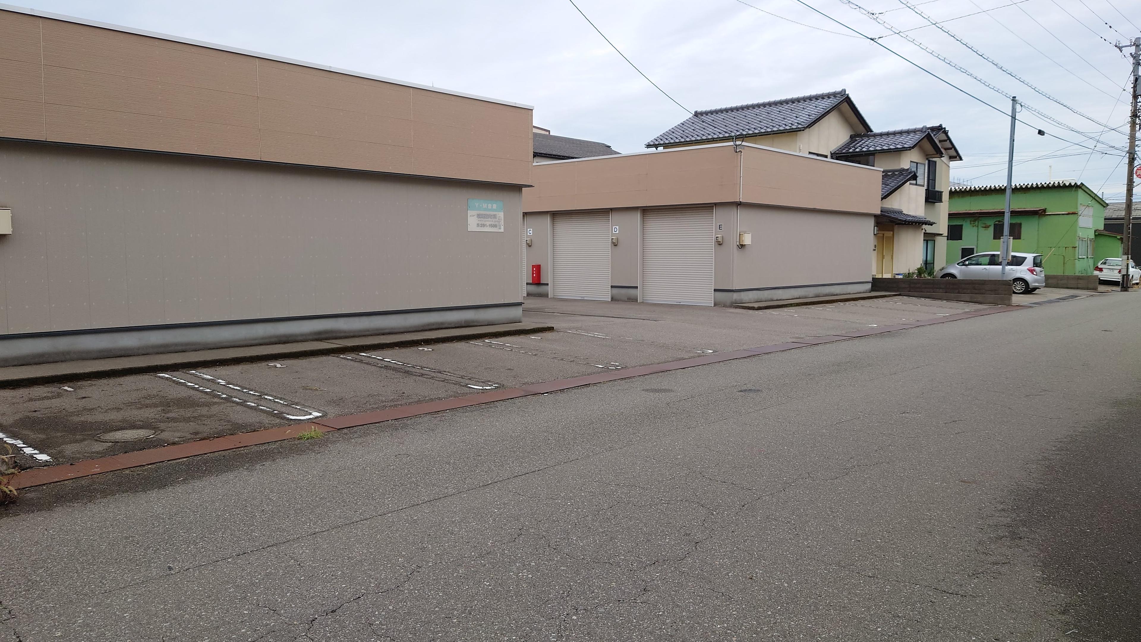 YM倉庫駐車場の外観・駐車場イメージ1枚目