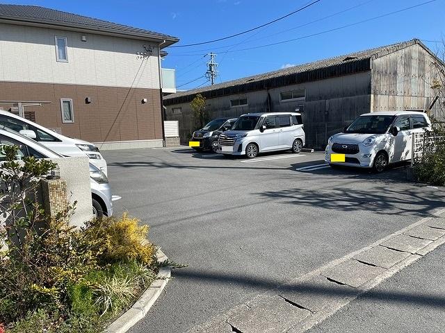 FKＰｒｅｍｉａｓの外観・駐車場イメージ1枚目