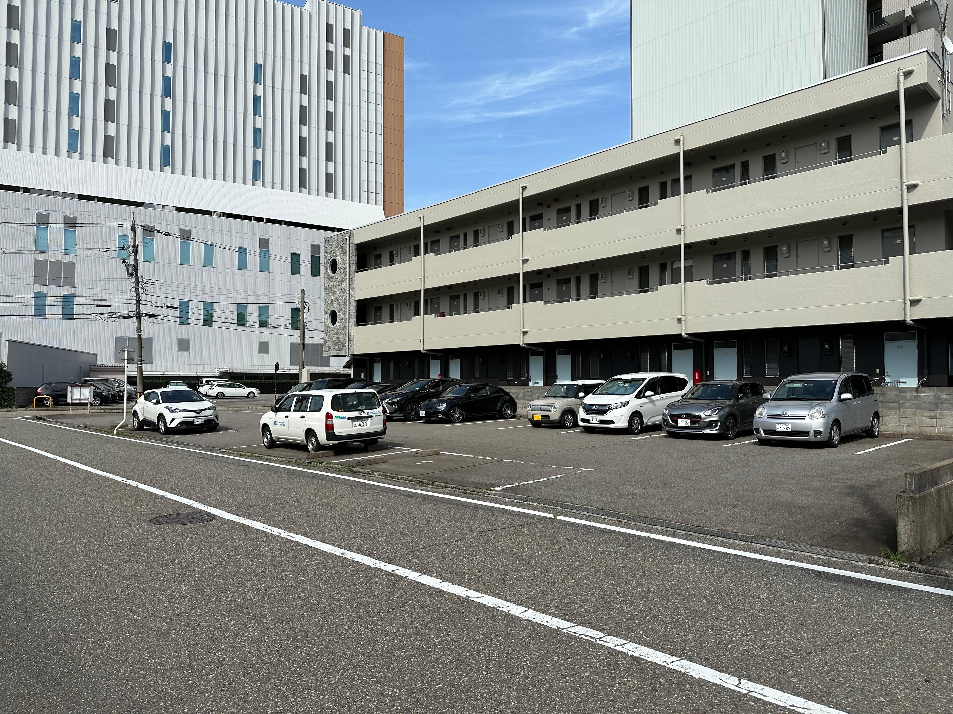 パーキング末広Ⅴの外観・駐車場イメージ1枚目
