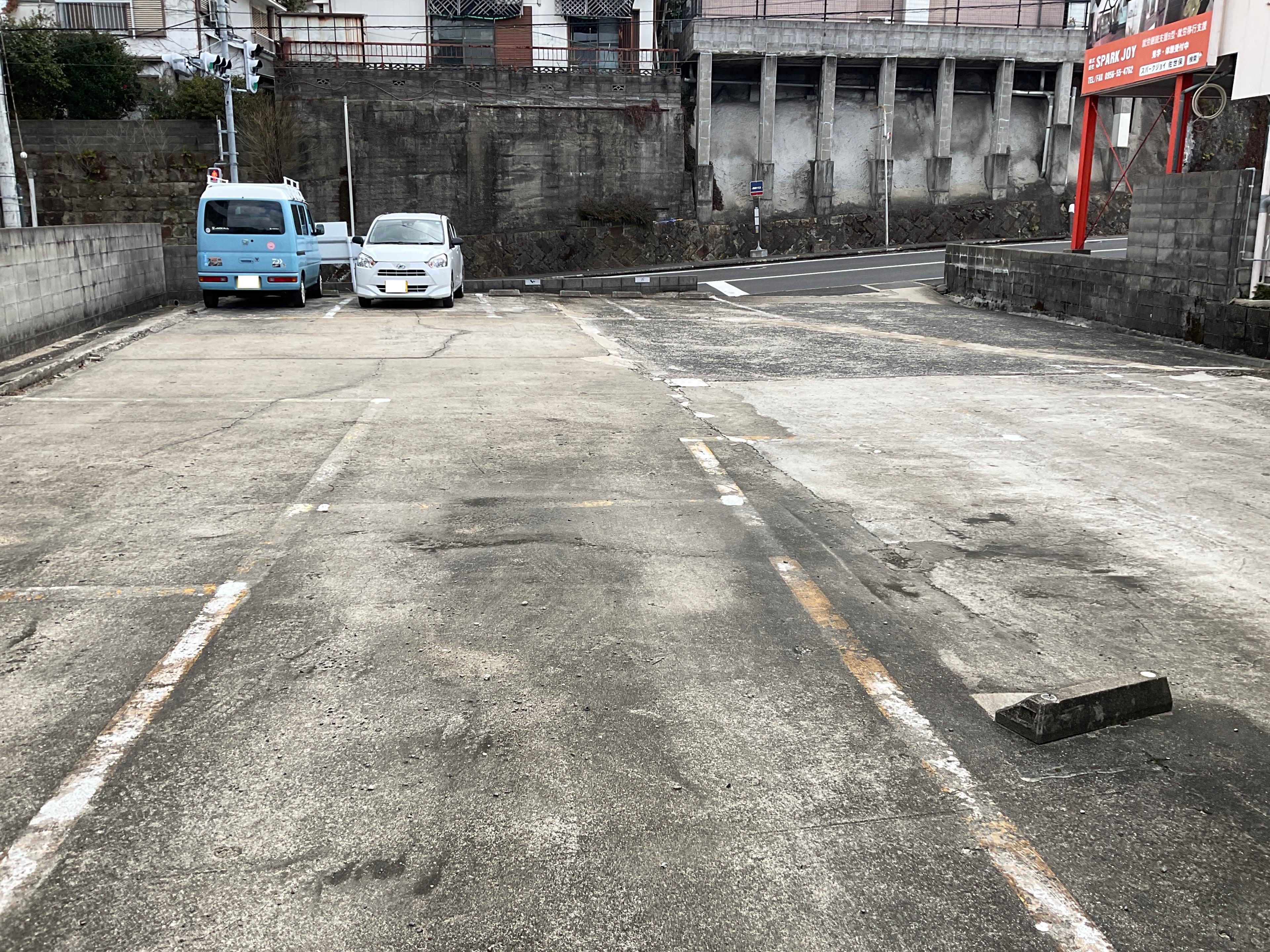 i-Na月極駐車場の外観・駐車場イメージ2枚目