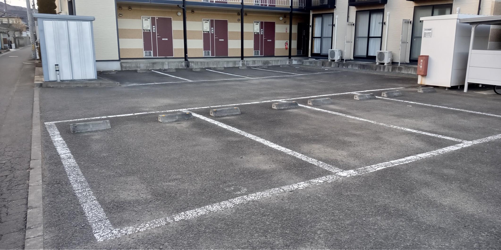 プレミール(33706)の外観・駐車場イメージ1枚目