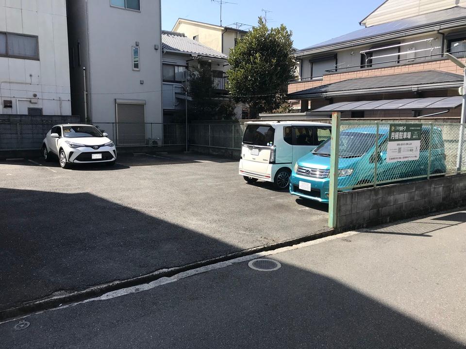菱屋西１丁目の外観・駐車場イメージ1枚目