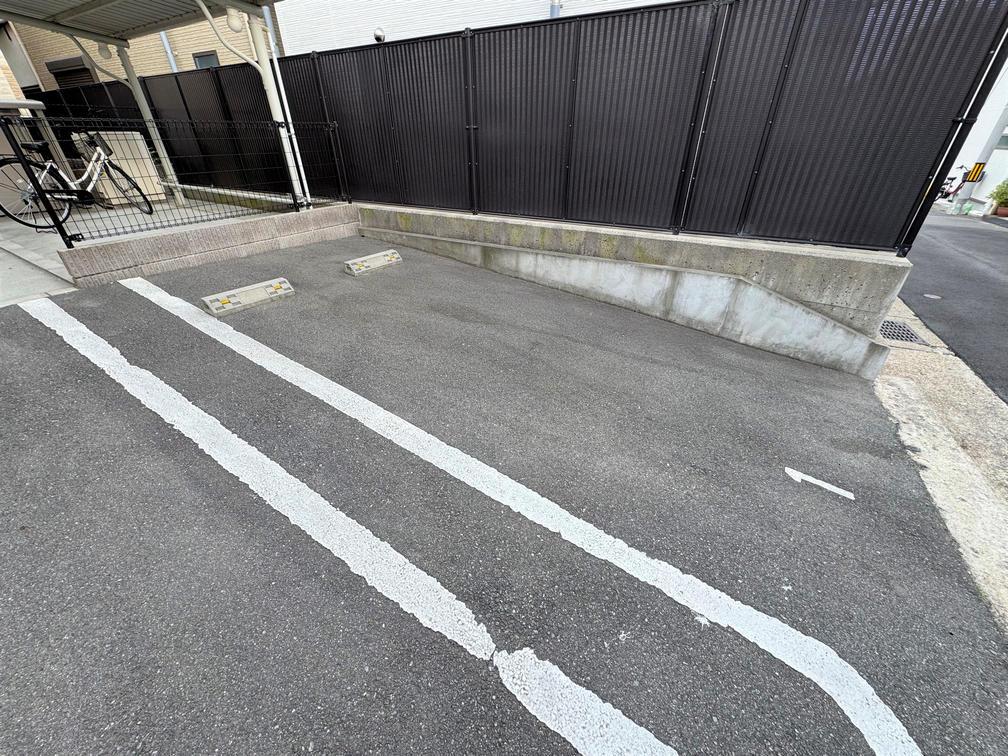 クレイノ石井町(56582)の外観・駐車場イメージ1枚目