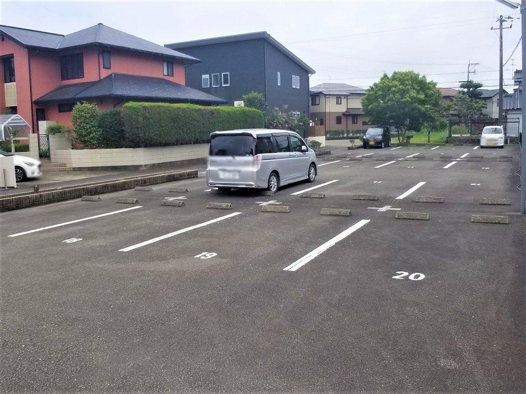 グランデ(16737)の外観・駐車場イメージ1枚目