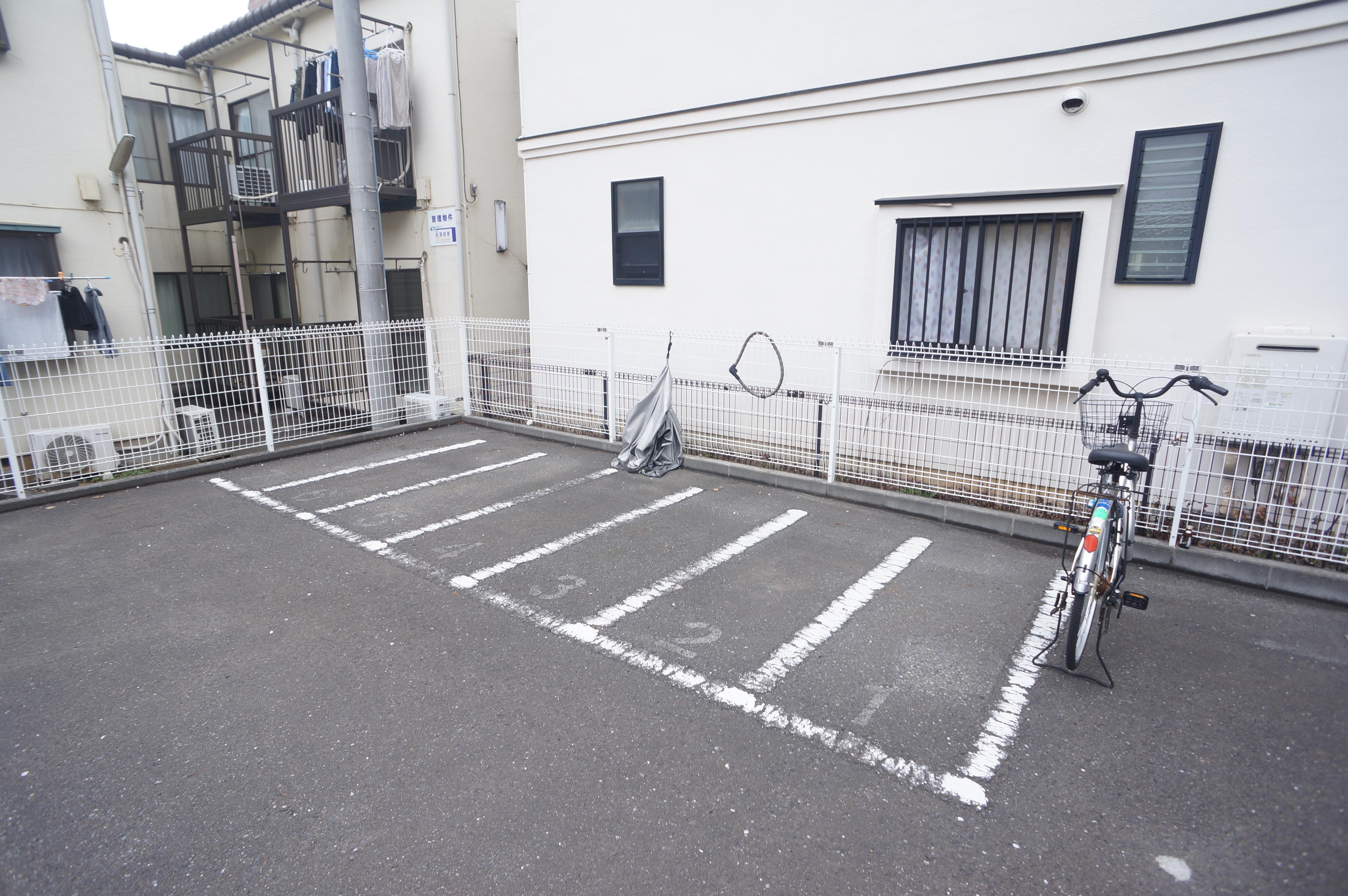 【956】ガーデナーズパーキングⅡの外観・駐車場イメージ3枚目