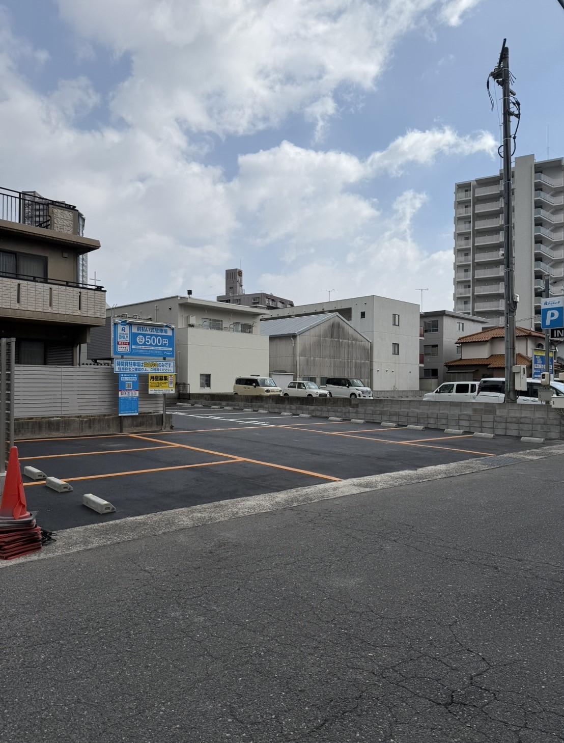 ラクピーライト緑井二丁目第2の外観・駐車場イメージ1枚目