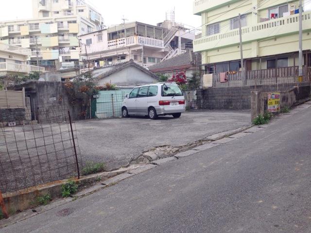 屋比久第二駐車場の外観・駐車場イメージ1枚目