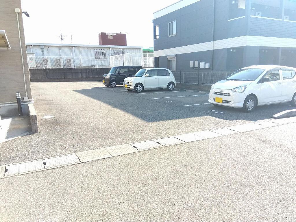 追星(42801)の外観・駐車場イメージ1枚目