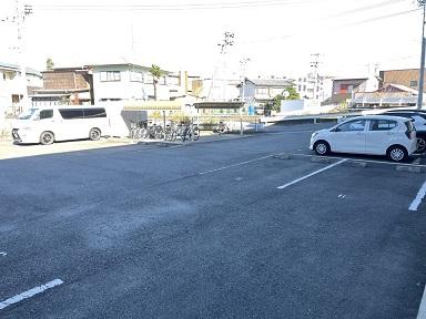 吉原(38948)の外観・駐車場イメージ1枚目