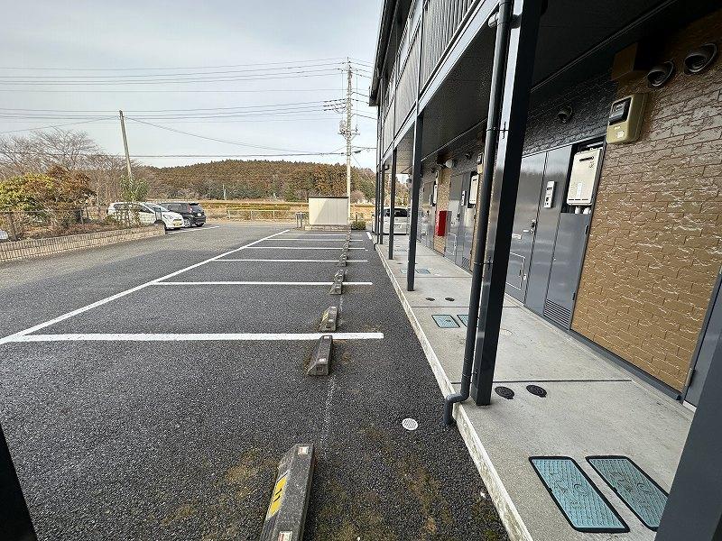 サザンビレッジ(25394)の外観・駐車場イメージ2枚目