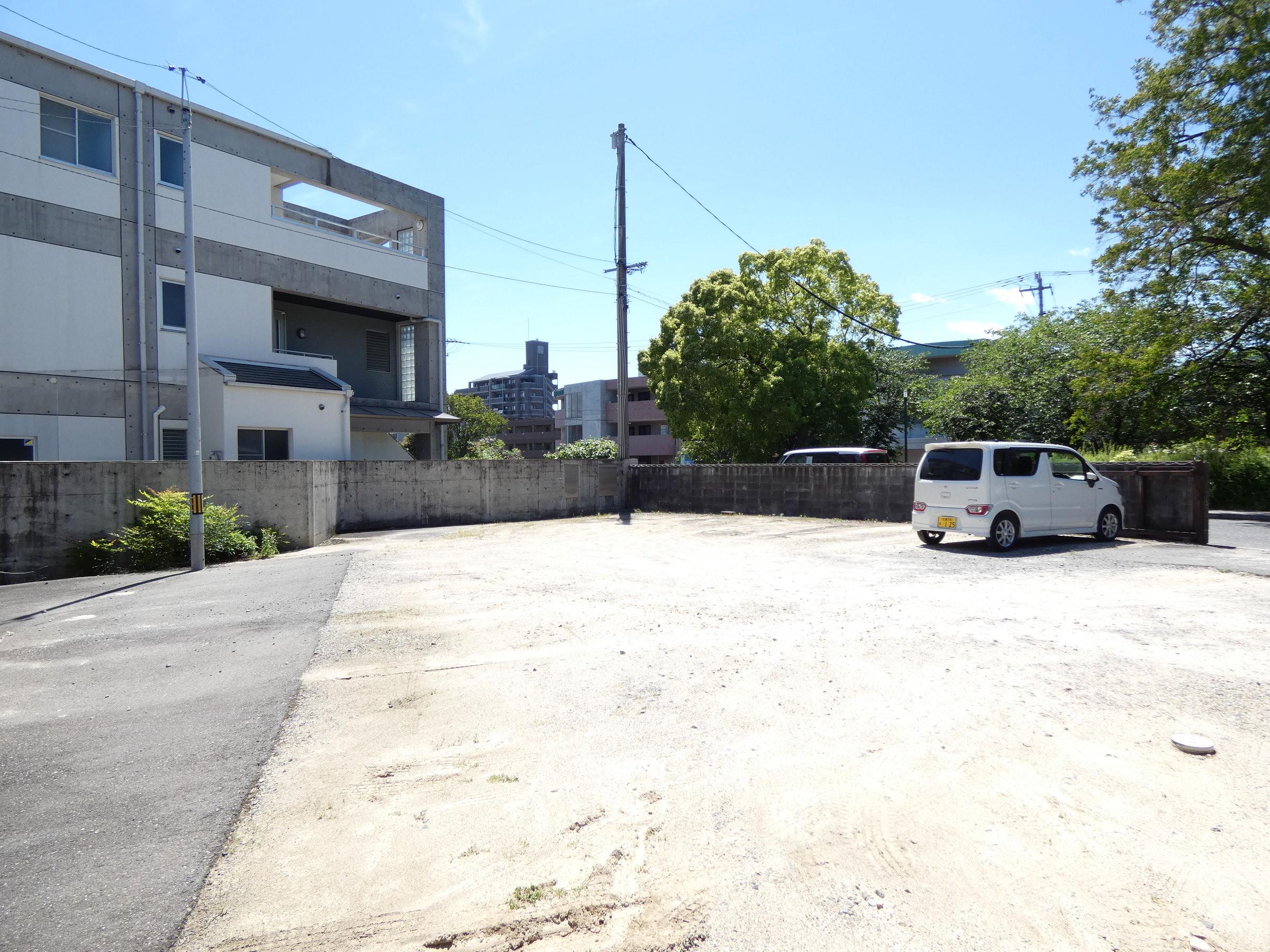 上田駐車場の外観・駐車場イメージ3枚目