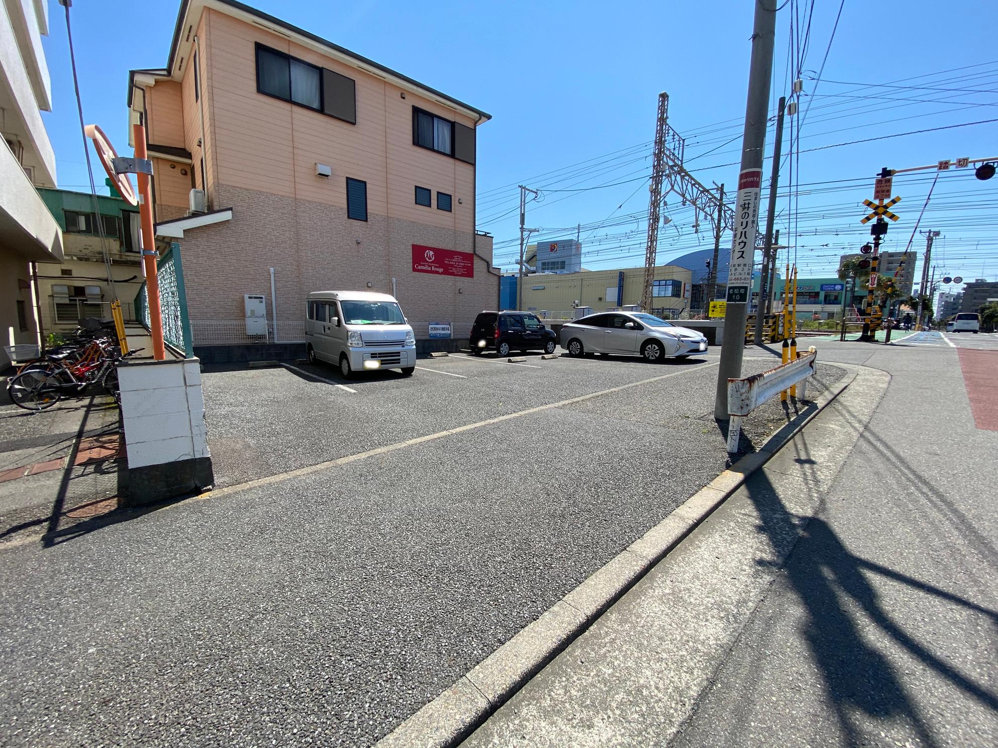 老松町岡本月極駐車場の外観・駐車場イメージ1枚目