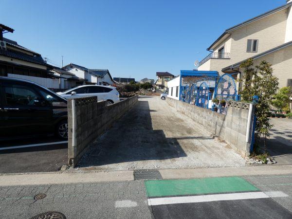 奈多駅前モータープールの外観・駐車場イメージ1枚目
