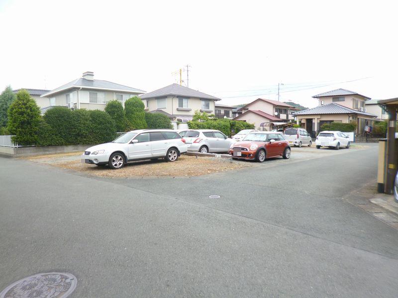 長嶺東8丁目駐車場の外観・駐車場イメージ2枚目