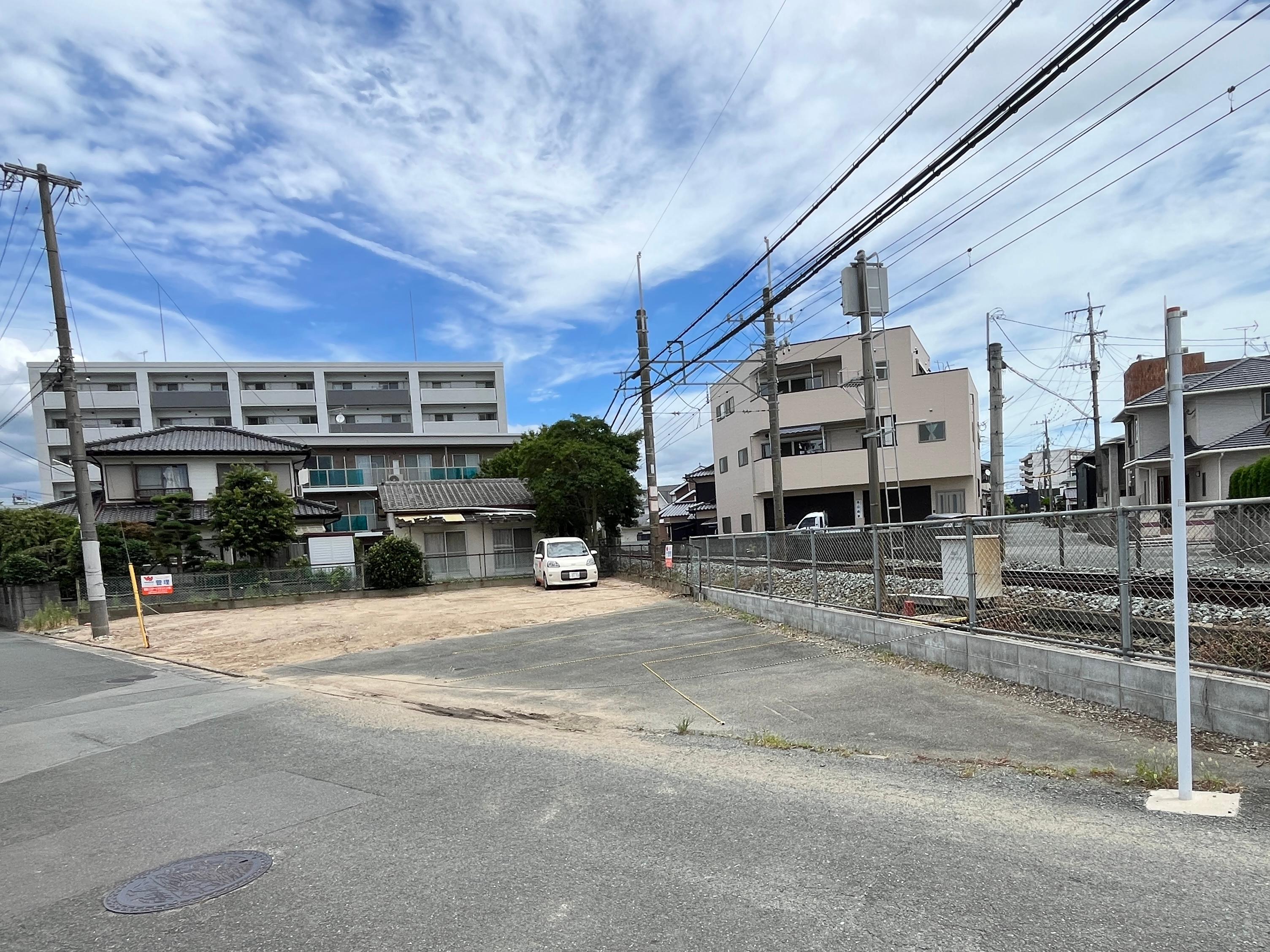 津福本町若菜エステート月極駐車場の外観・駐車場イメージ1枚目