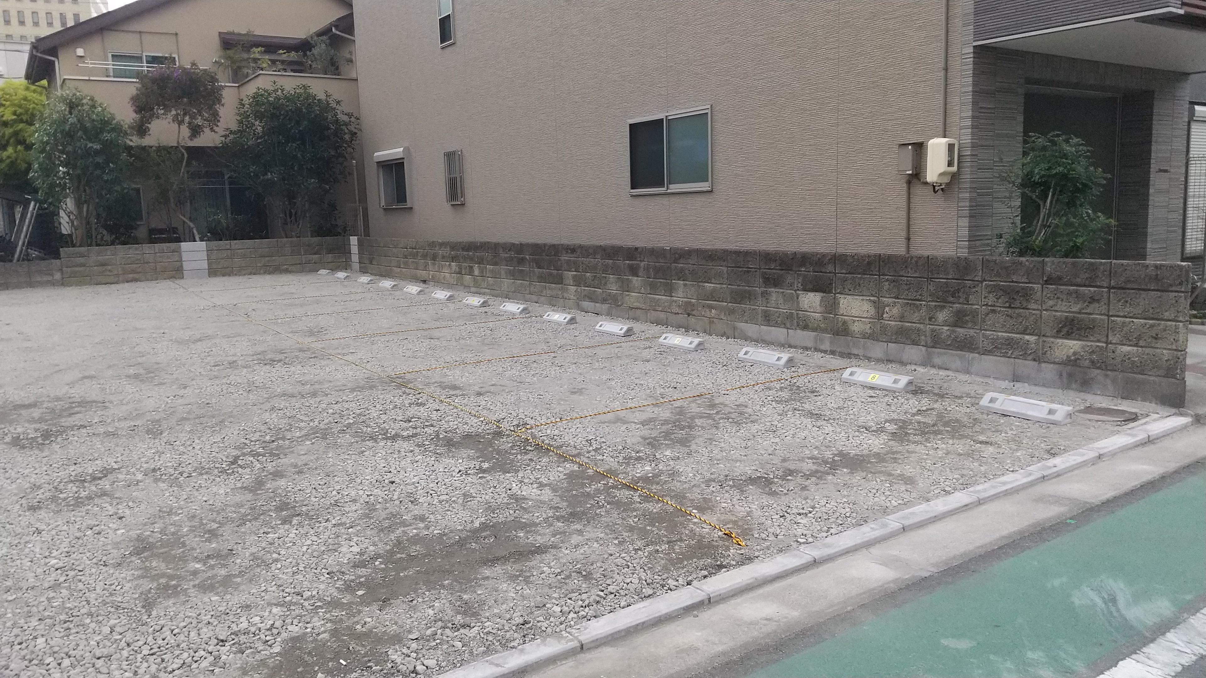 八幡1駐車場の外観・駐車場イメージ3枚目