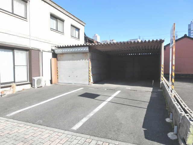 ワイズ・本町 第5駐車場の外観・駐車場イメージ3枚目