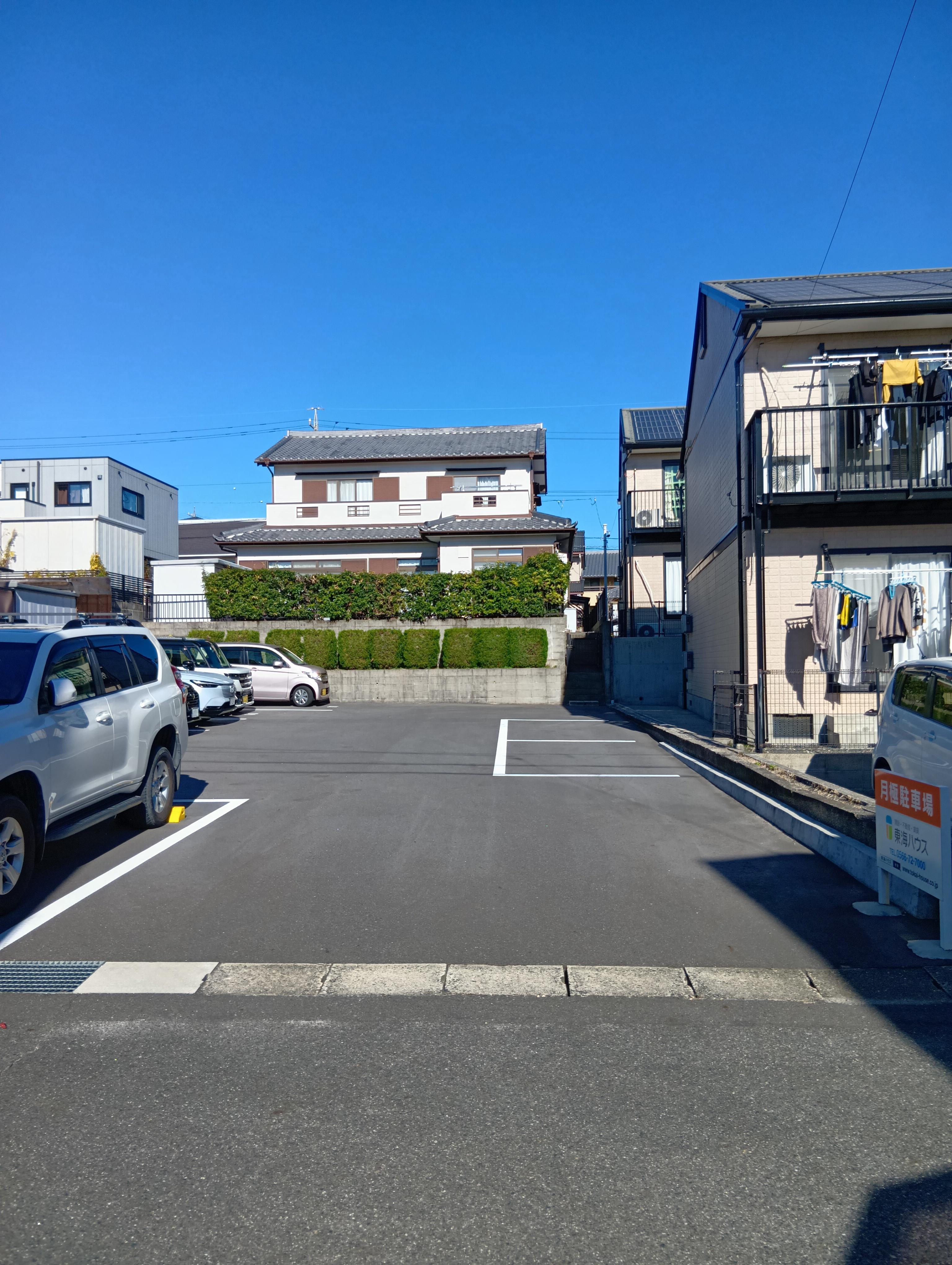 竜美東3丁目駐車場の外観・駐車場イメージ2枚目