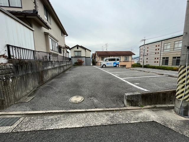 丹那町ガレージの外観・駐車場イメージ1枚目