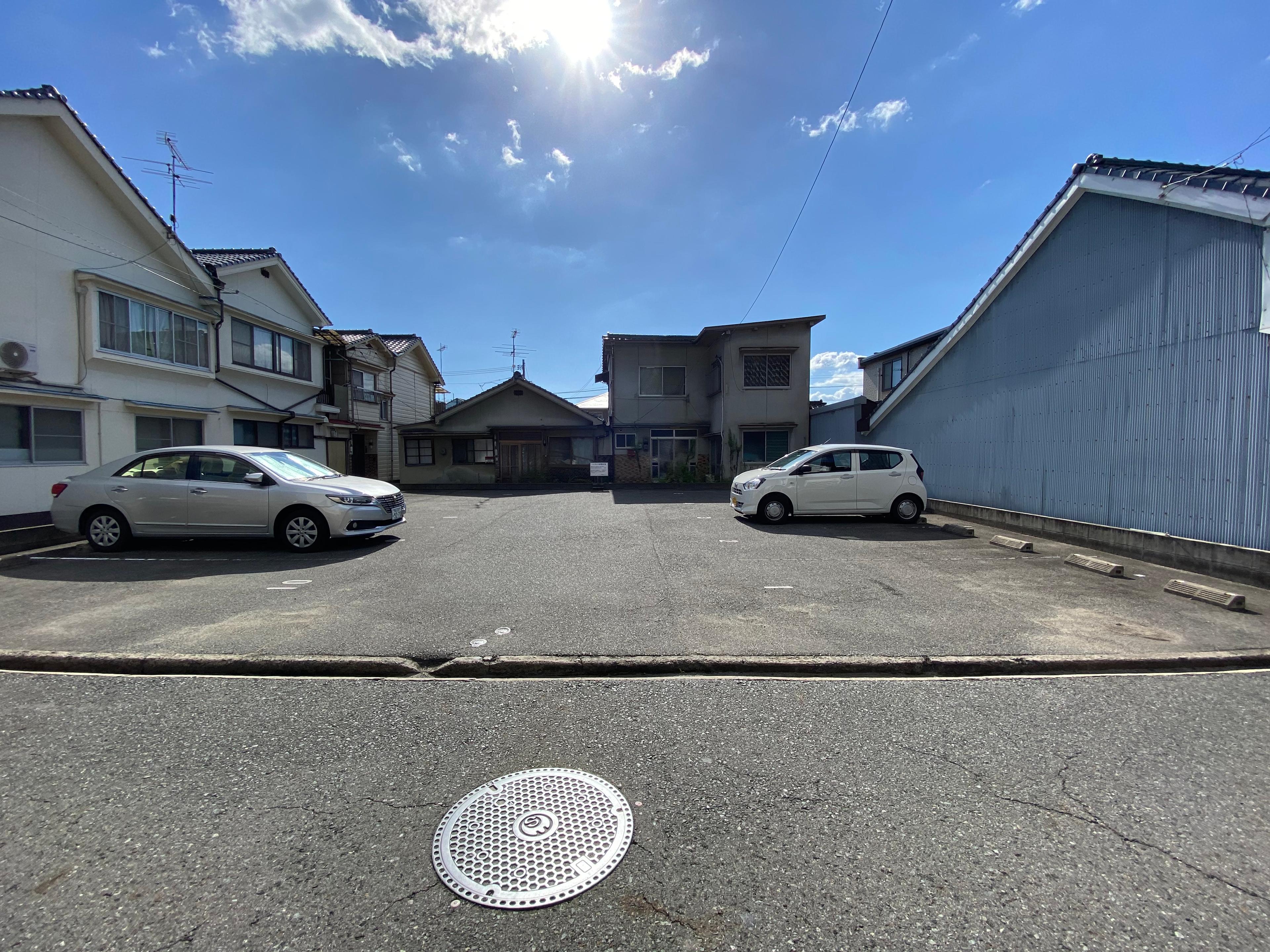 コスモ(30239)の外観・駐車場イメージ1枚目