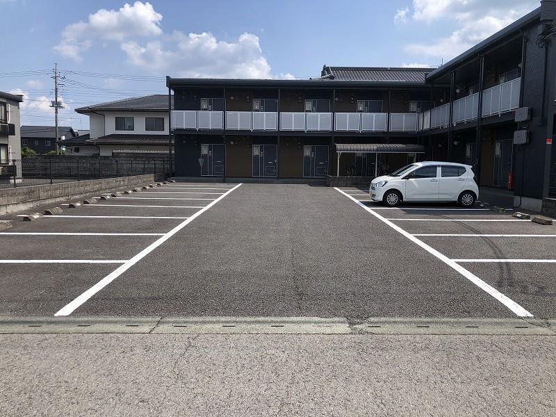 友和(27615)の外観・駐車場イメージ1枚目