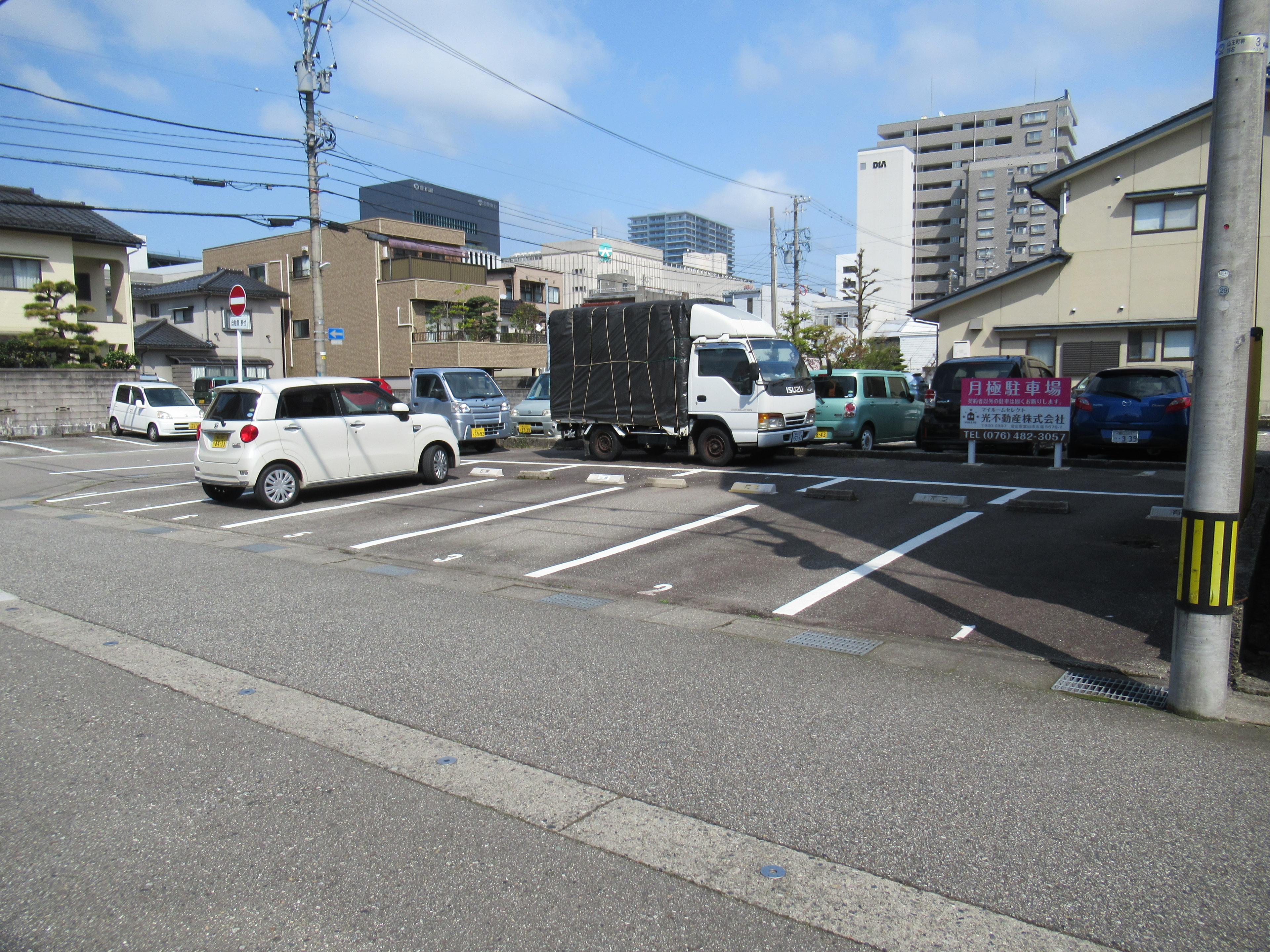 越前町月極駐車場の外観・駐車場イメージ1枚目