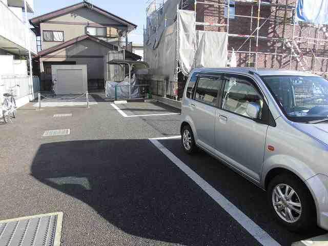ラスター(44898)の外観・駐車場イメージ1枚目