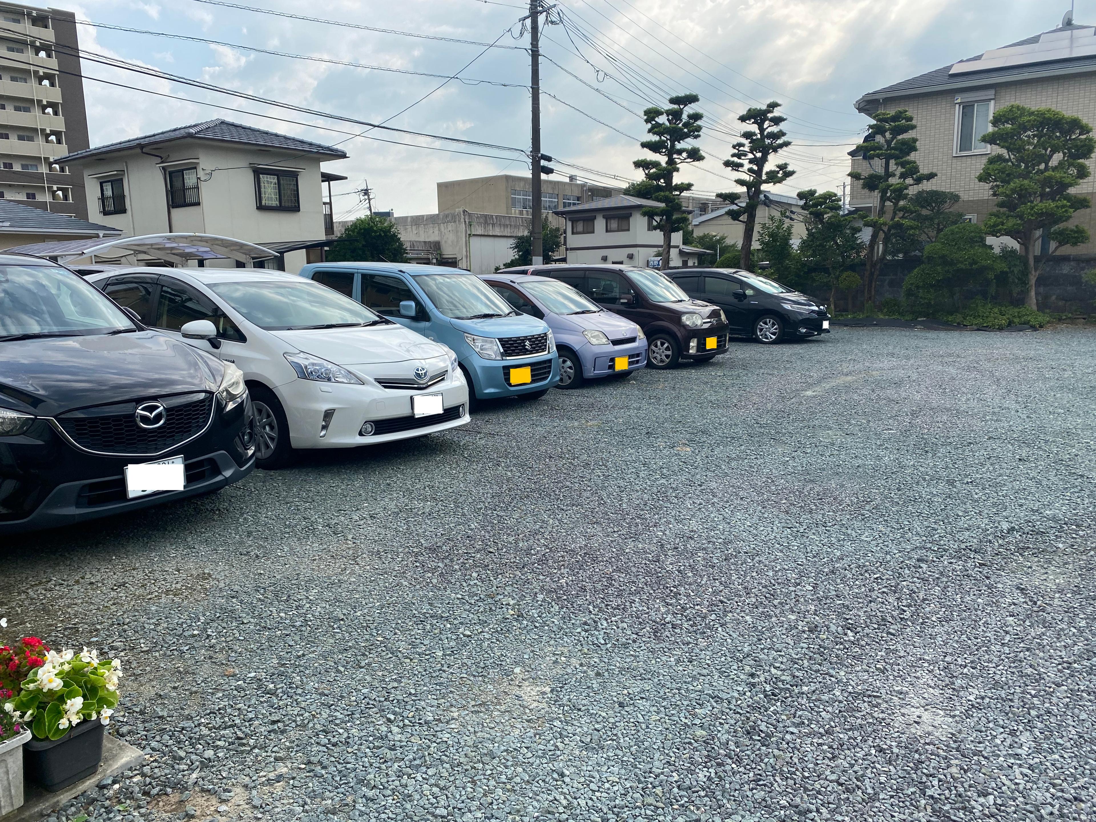 吉村大扇堂月極駐車場の外観・駐車場イメージ3枚目