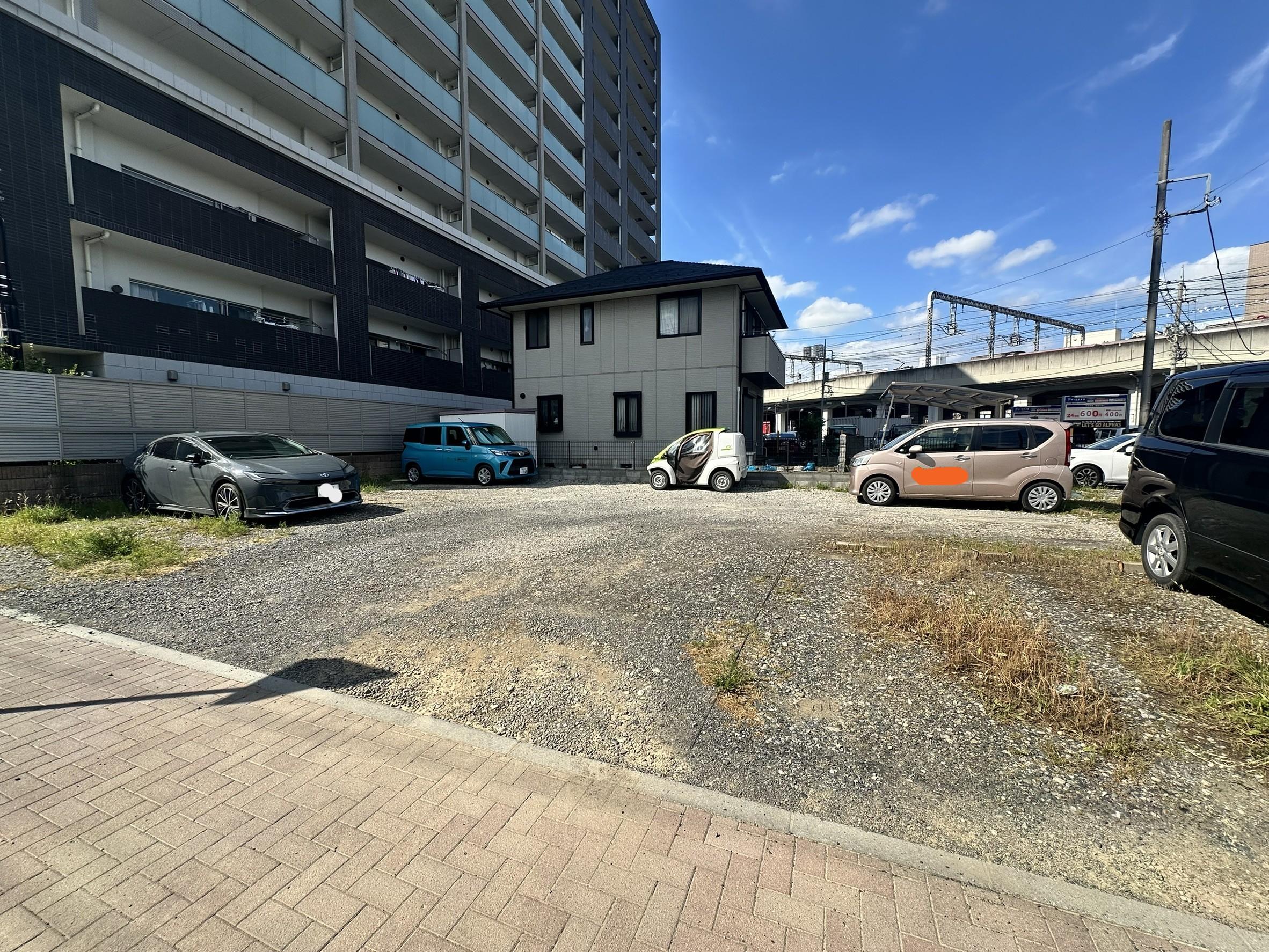 赤山本町駐車場の外観・駐車場イメージ2枚目