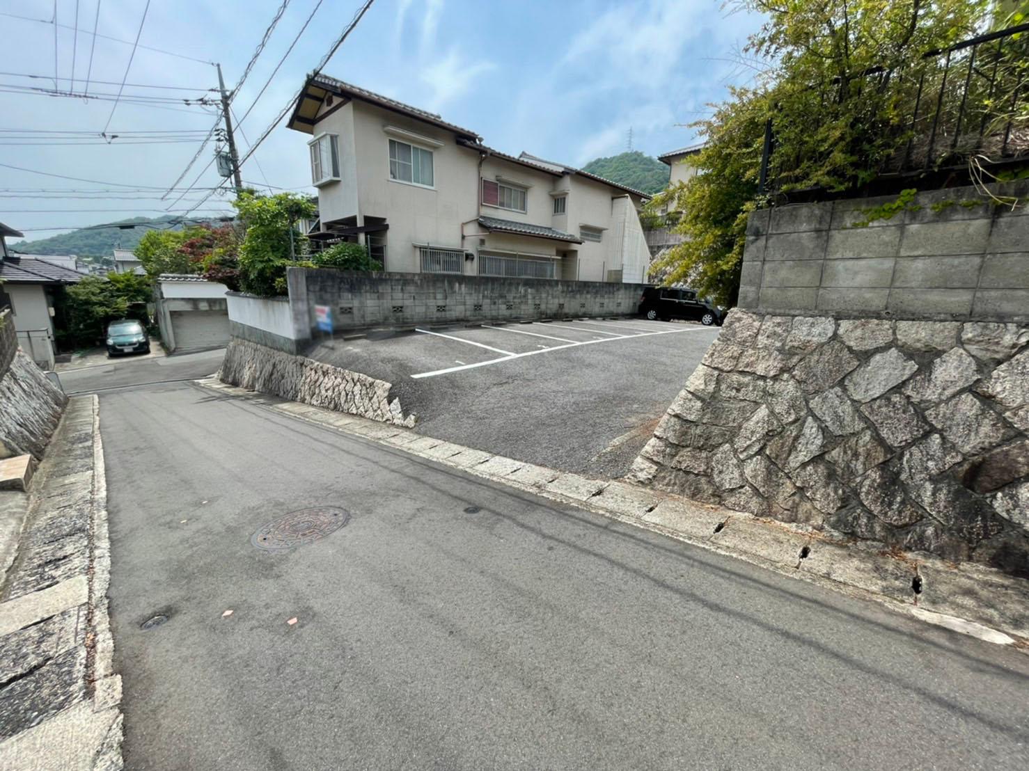 紀村ガレージの外観・駐車場イメージ1枚目