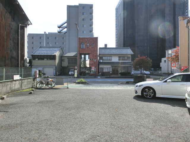 ワイズ・タナカ大宮 第5駐車場の外観・駐車場イメージ2枚目