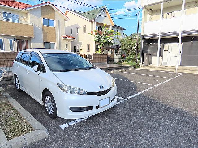 ヴィラージュ彩(16287)の外観・駐車場イメージ1枚目