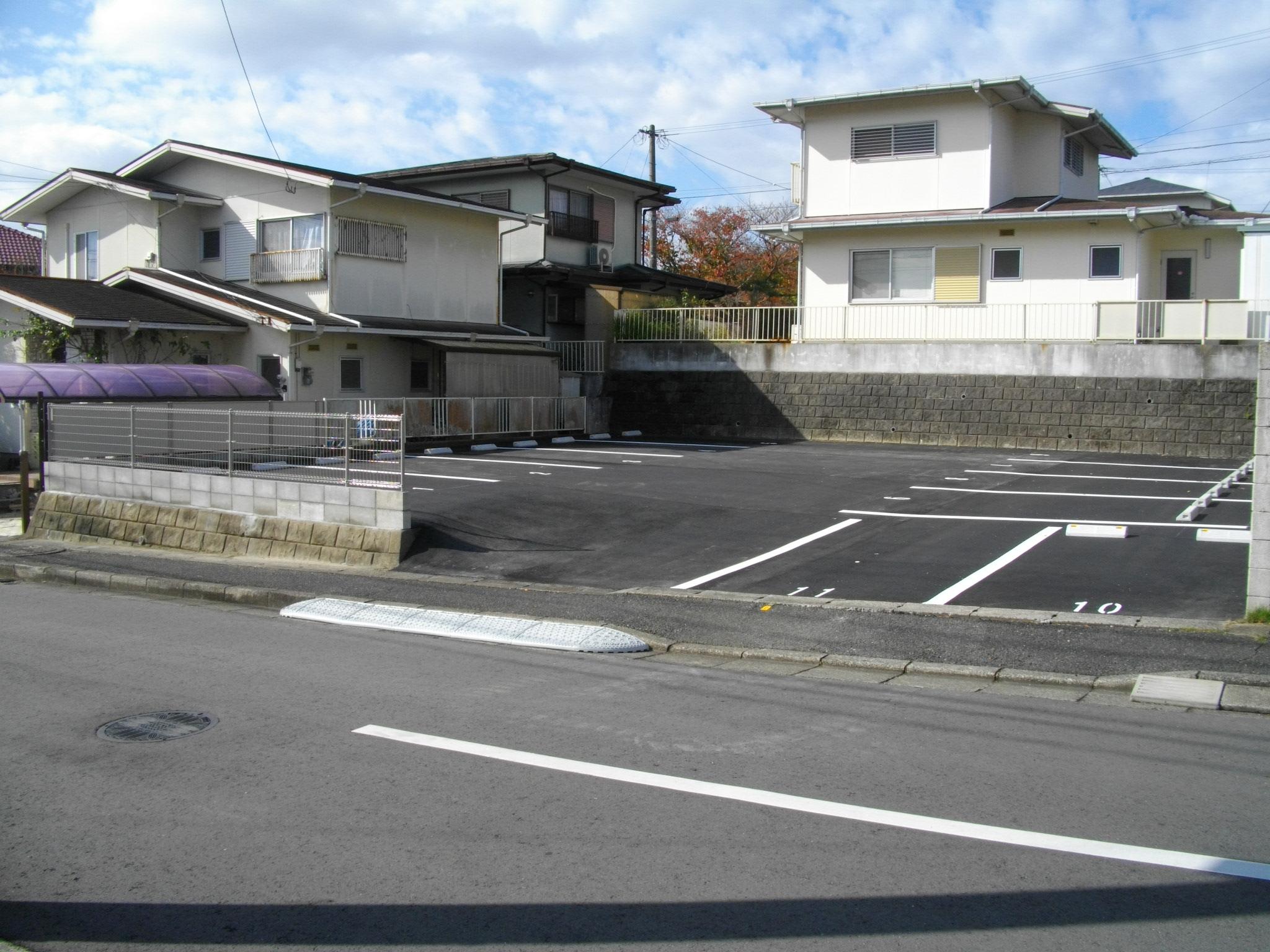 松寿山一丁目第二駐車場の外観・駐車場イメージ1枚目