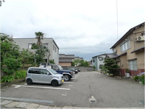 二宮駐車場の外観・駐車場イメージ2枚目