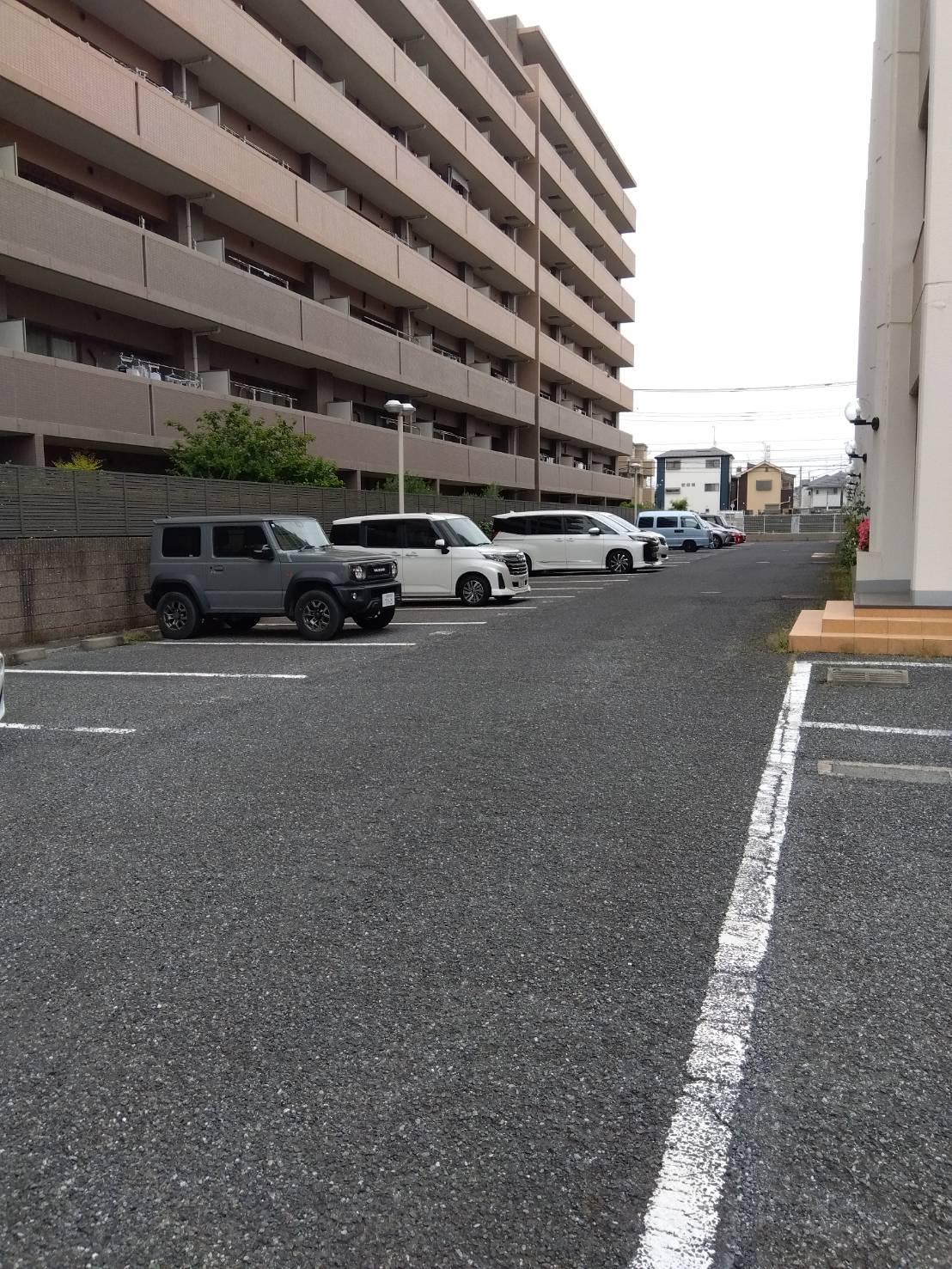 テラス新宿　駐車場の外観・駐車場イメージ2枚目