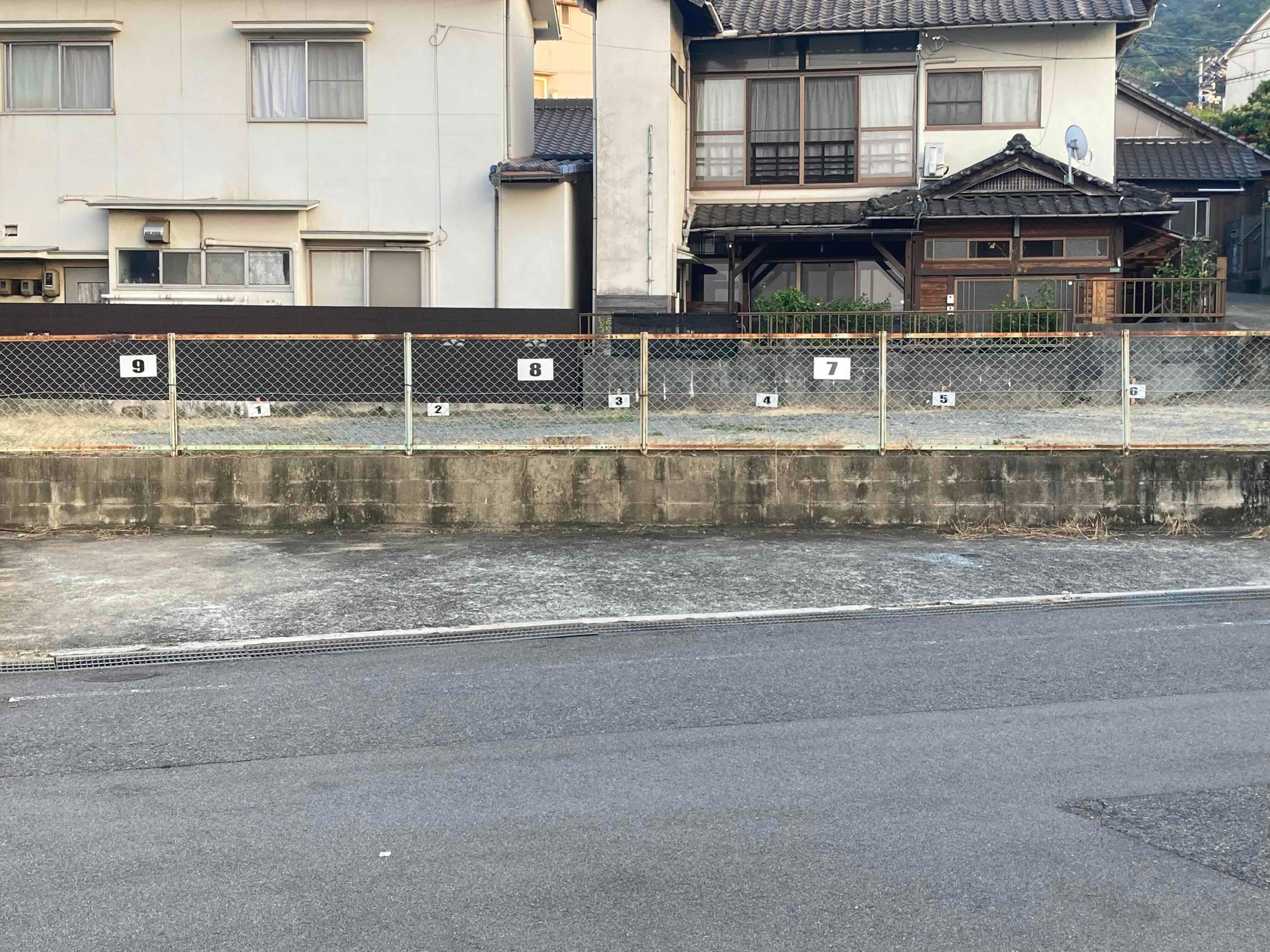 髙橋ガレージ（宮原３丁目　宮原高校前）の外観・駐車場イメージ1枚目