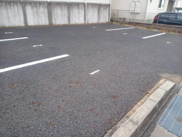 片平(53074)の外観・駐車場イメージ1枚目