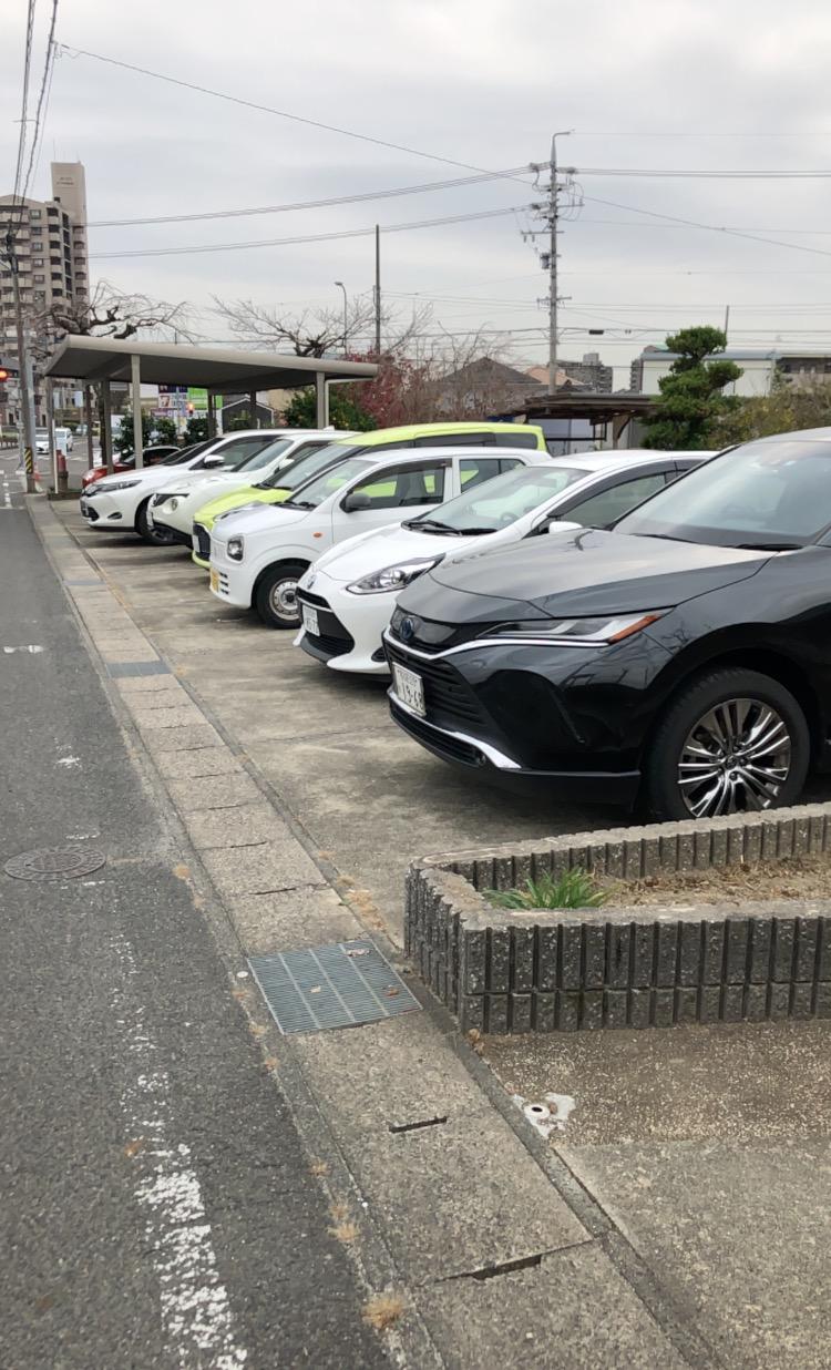 花弘駐車場の外観・駐車場イメージ2枚目