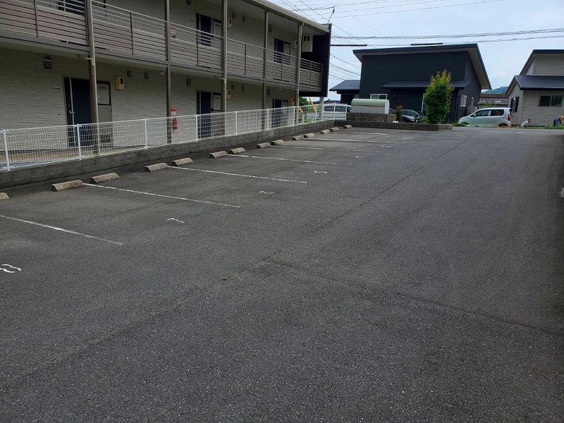 グレイスⅡ(28500)の外観・駐車場イメージ1枚目