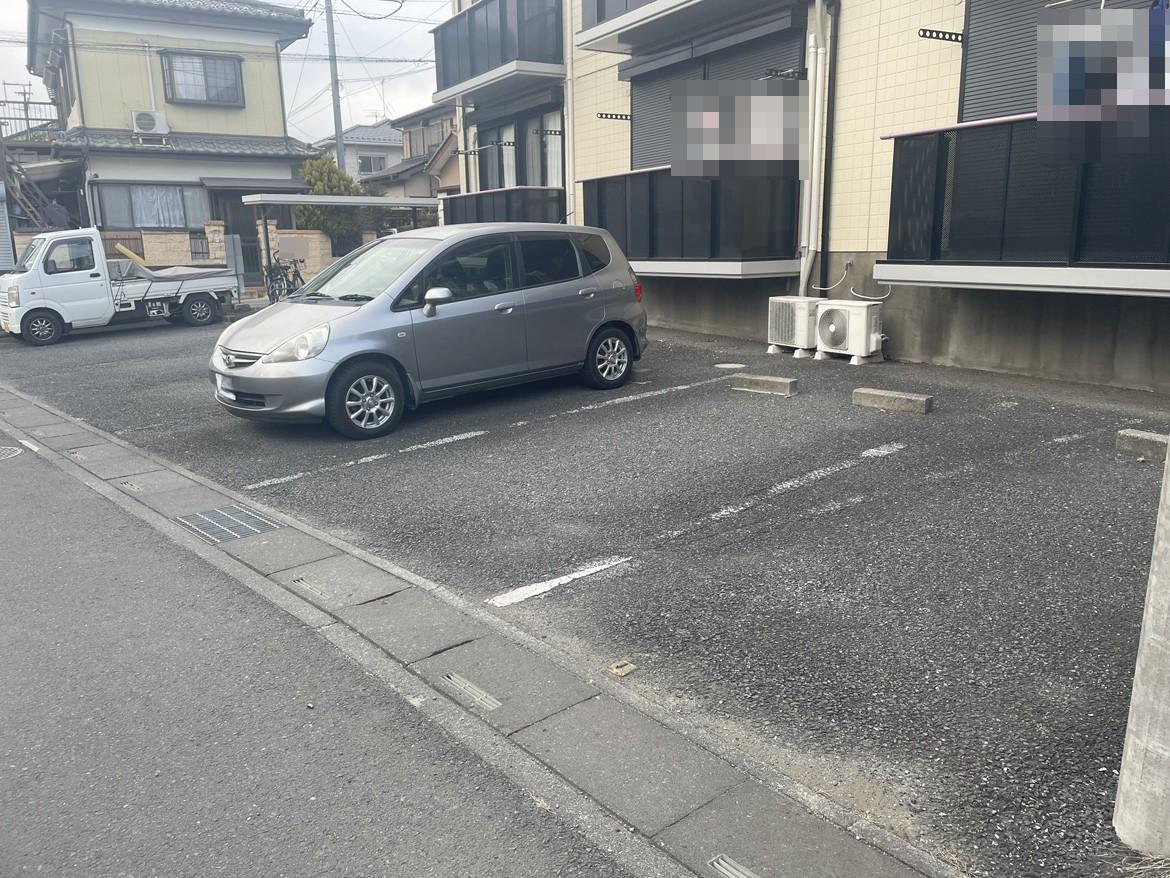 EQUINOX97の外観・駐車場イメージ1枚目