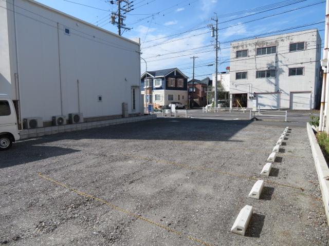 上六名駐車場の外観・駐車場イメージ2枚目