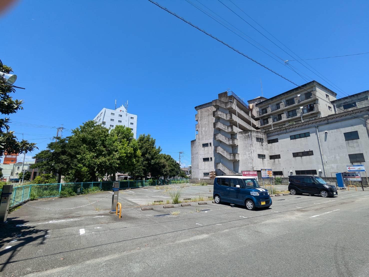 中島町月極駐車場の外観・駐車場イメージ1枚目
